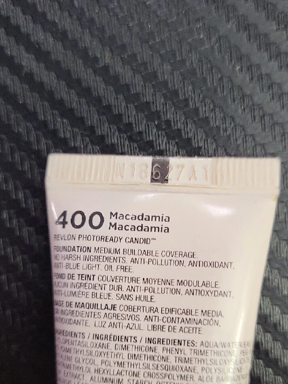 NEW Revlon Candid Natural Finish Foundation‎ - 400 Macadamia